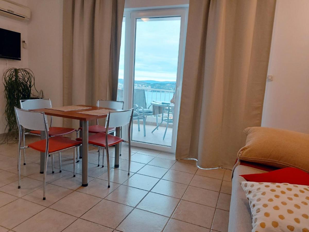 Apartments Jasna Трогір Екстер'єр фото