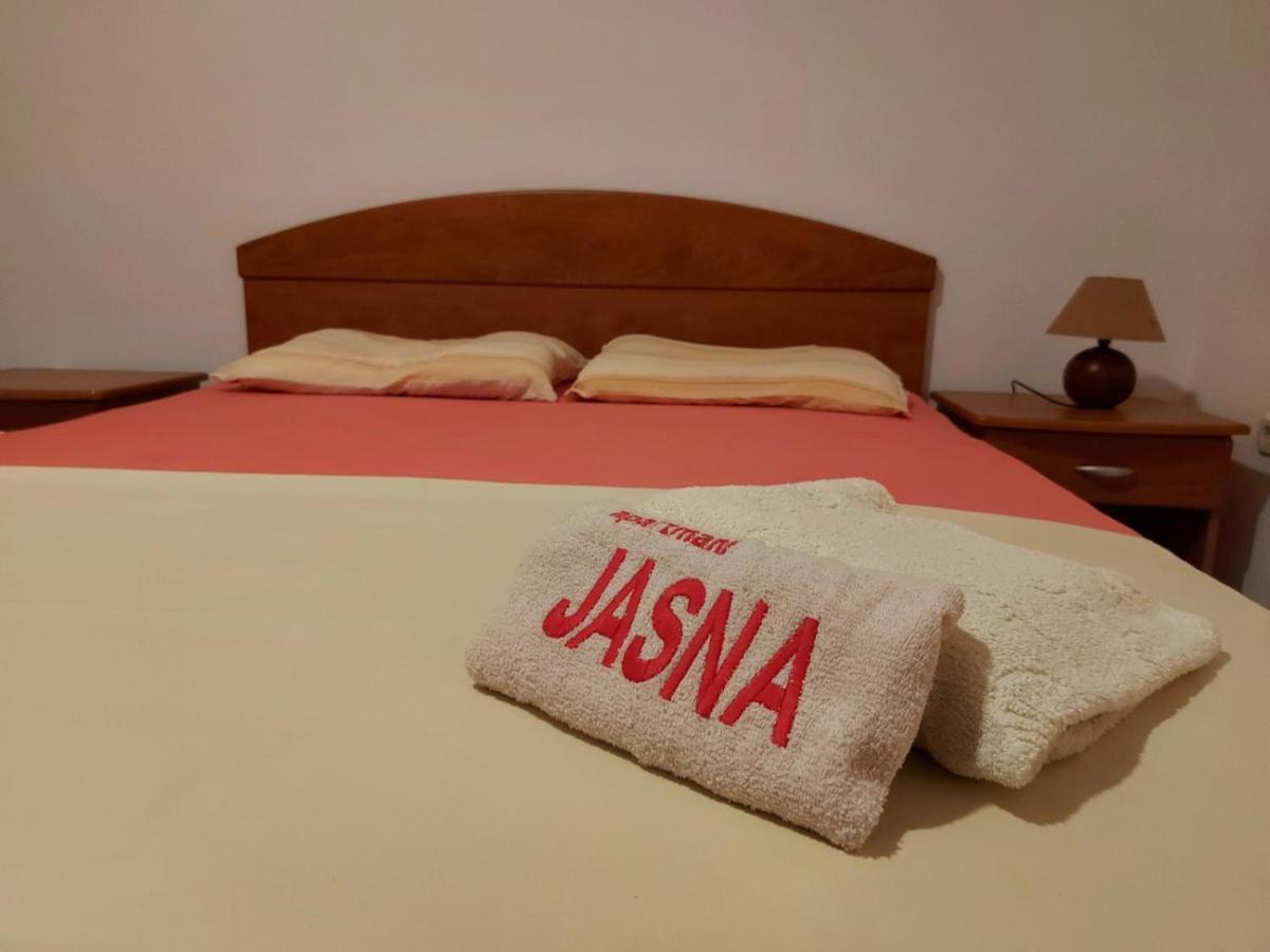 Apartments Jasna Трогір Екстер'єр фото