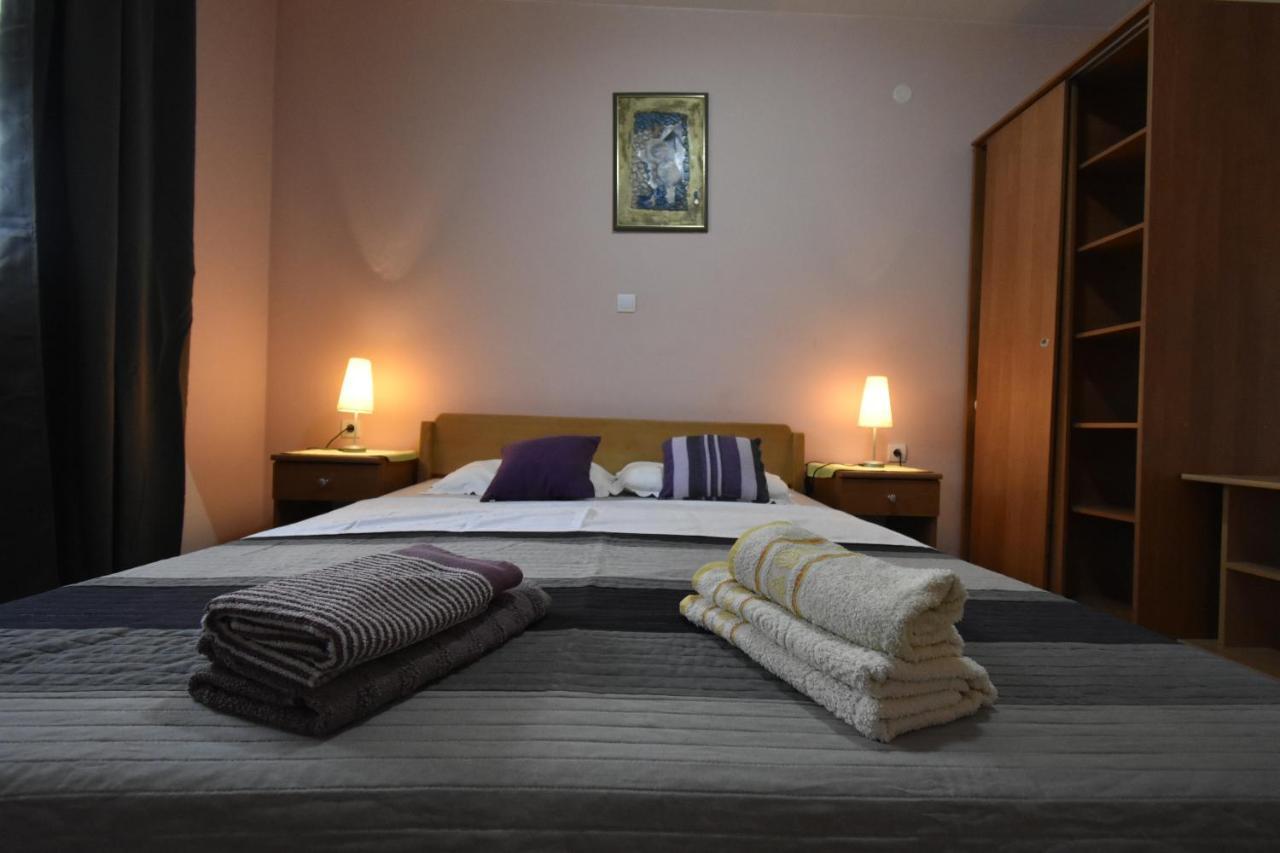 Apartments Jasna Трогір Екстер'єр фото