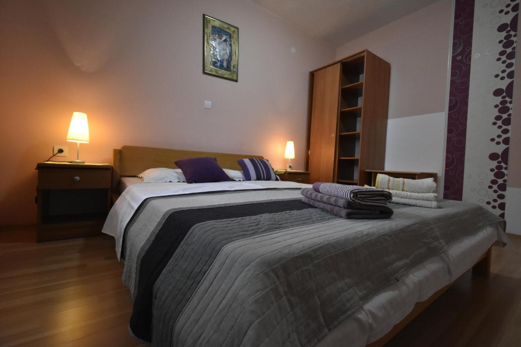 Apartments Jasna Трогір Екстер'єр фото