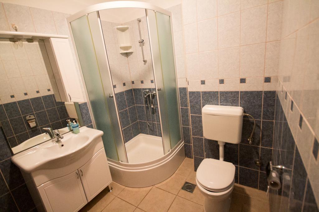 Apartments Jasna Трогір Екстер'єр фото