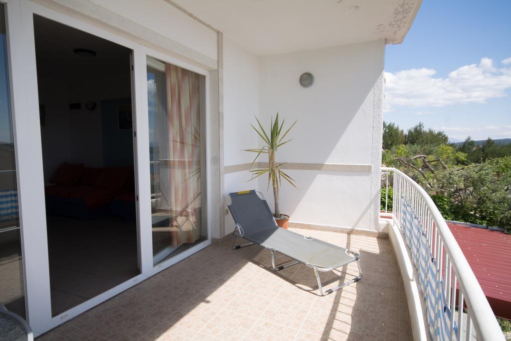 Apartments Jasna Трогір Екстер'єр фото