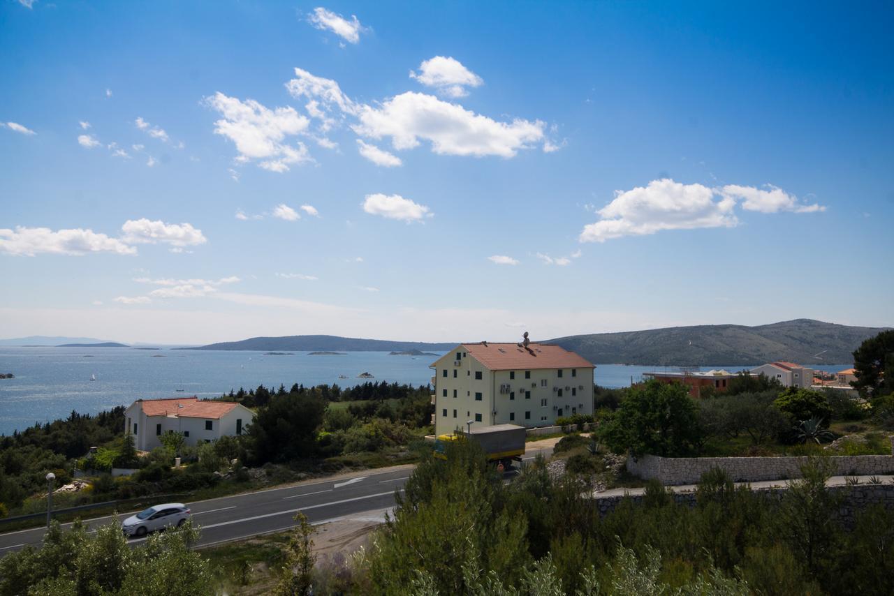Apartments Jasna Трогір Екстер'єр фото