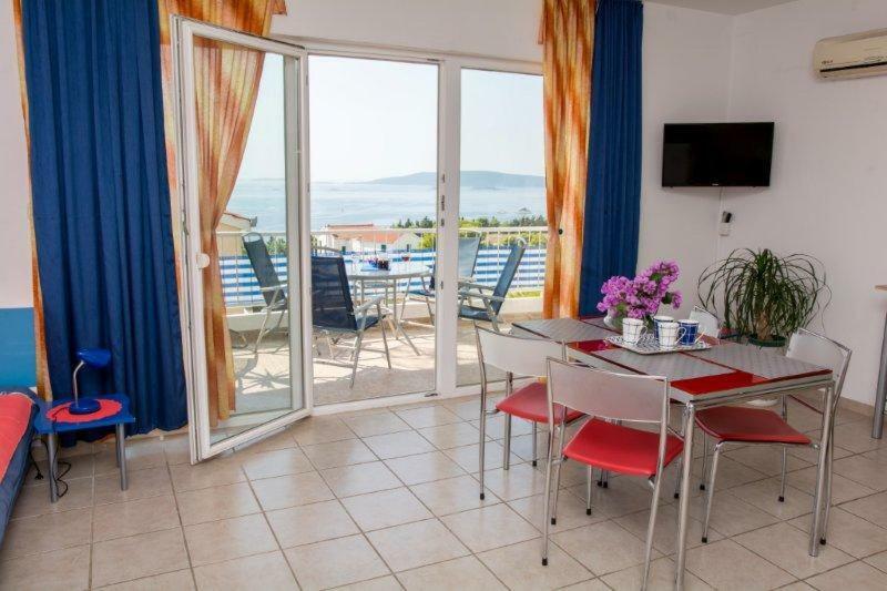 Apartments Jasna Трогір Екстер'єр фото